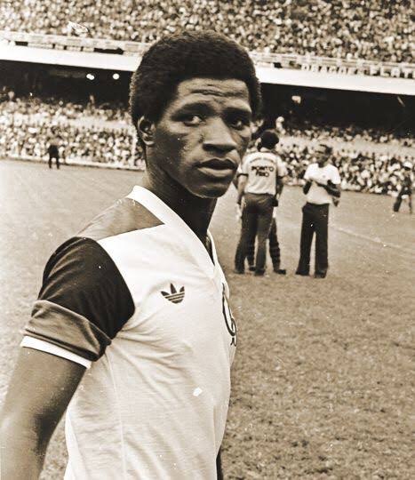 futnostalgico's tweet photo. Adílio no @Flamengo:

Mundial 🏆
Libertadores 🏆
Brasileirão 🏆🏆🏆🏆
Campeonato Carioca 🏆🏆🏆🏆🏆
Taça Guanabara 🏆🏆🏆🏆🏆🏆
Taça Rio 🏆🏆🏆🏆

Nostálgico! https://t.co/vtqXNOiiGg