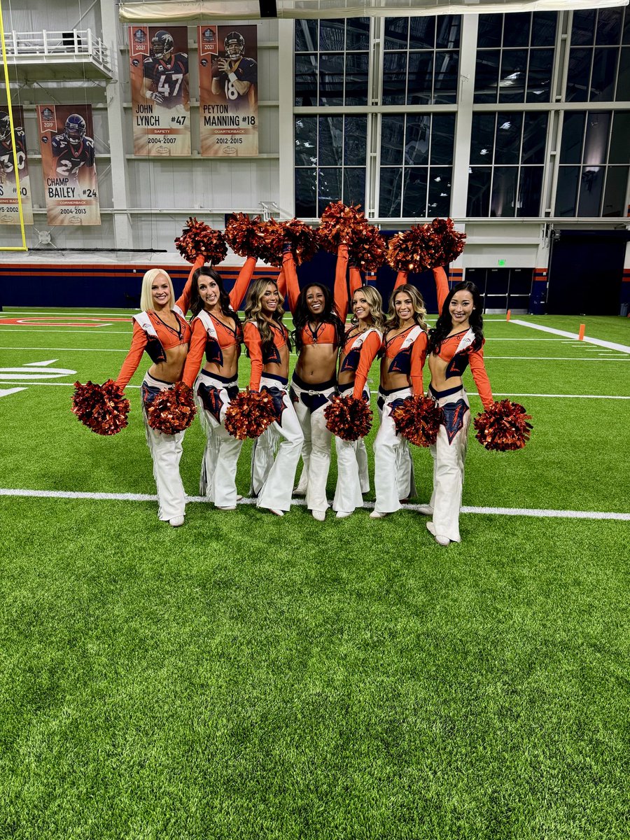 DBC_Michaela's tweet photo. 12 Days ‘til the Shor-Tays take the field 🧡🏈 Will we see you there?!

#TeammateTuesday | #DBC2024 | #NFLCheerleaders | #BroncosCountry https://t.co/o180KBAv2z