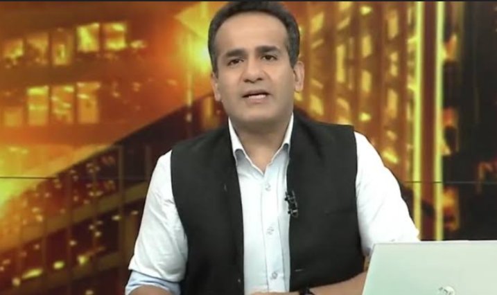 mr_mayank's tweet photo. BJP trolls &amp; Godi Media are endangering the lives of crores of Hindus &amp; Indians in Bangladesh by spreading fake news

The situation on ground can become worse if such fake news are not controlled

If anything happens, they should be charged with nothing less than treason. Agree? https://t.co/s6830vuq0y