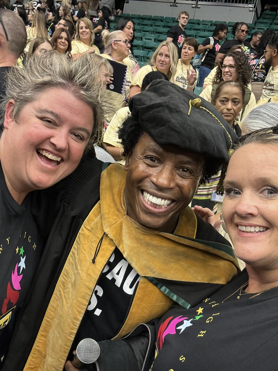 MrsNorgart's tweet photo. @docspeaks never disappoints!!! Every educator needs to remember that we all carry things in our backpack that you can’t see. #twobackpacks #becausekids https://t.co/ftjtF4Xe02