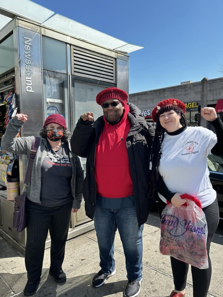 RedBeretsM4All's tweet image. Thank you Scott.😭♥️
That means a lot, because I think the M4A movement would say YOUR heart is deeply caring and ENORMOUS! 

I know I do! 

I hope all the people, actions, candidates, campaigns, parties, uncommitted delegates hopefully willing to go hold the line..

#AllPower