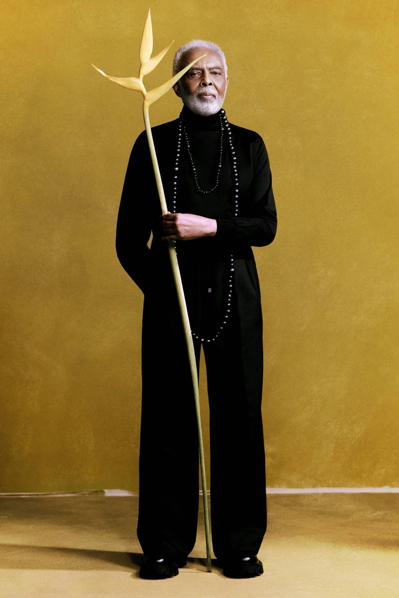 acervo_gil's tweet image. faraônico babilônico mesopotâmico lacrônico divônico bafônico bafonérico apoteótico nabucodonossoriano diaspórico estratosférico astronômico sambástico revolucionário magnânimo avassaladoro