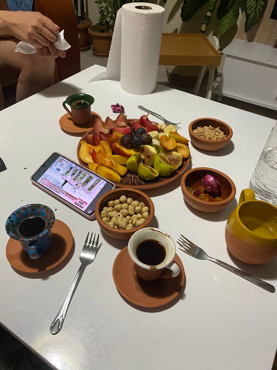 Bizim kafayı toparlayacak o masa ( sol yanım selam sol yanım nasılsınız ) <a href="/bihterknagil/">Bihter Kınagil 😈</a> <a href="/feriyaanim/">Feriyanım💫</a>