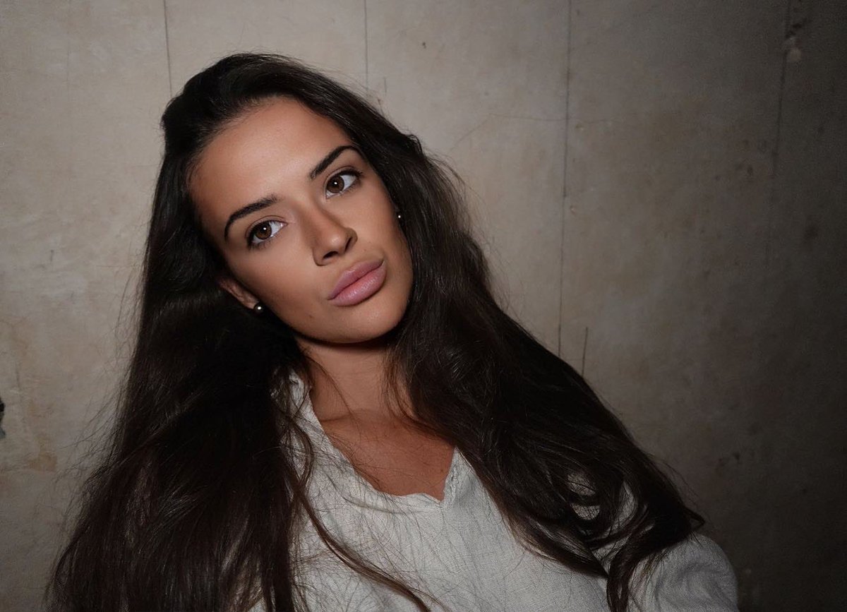 BROOK AMELIA WRIGHT (@brookwright_) on Twitter photo 