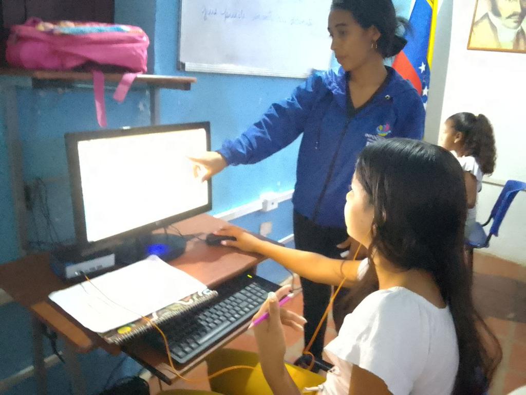 LucyRiveroVe tweet media