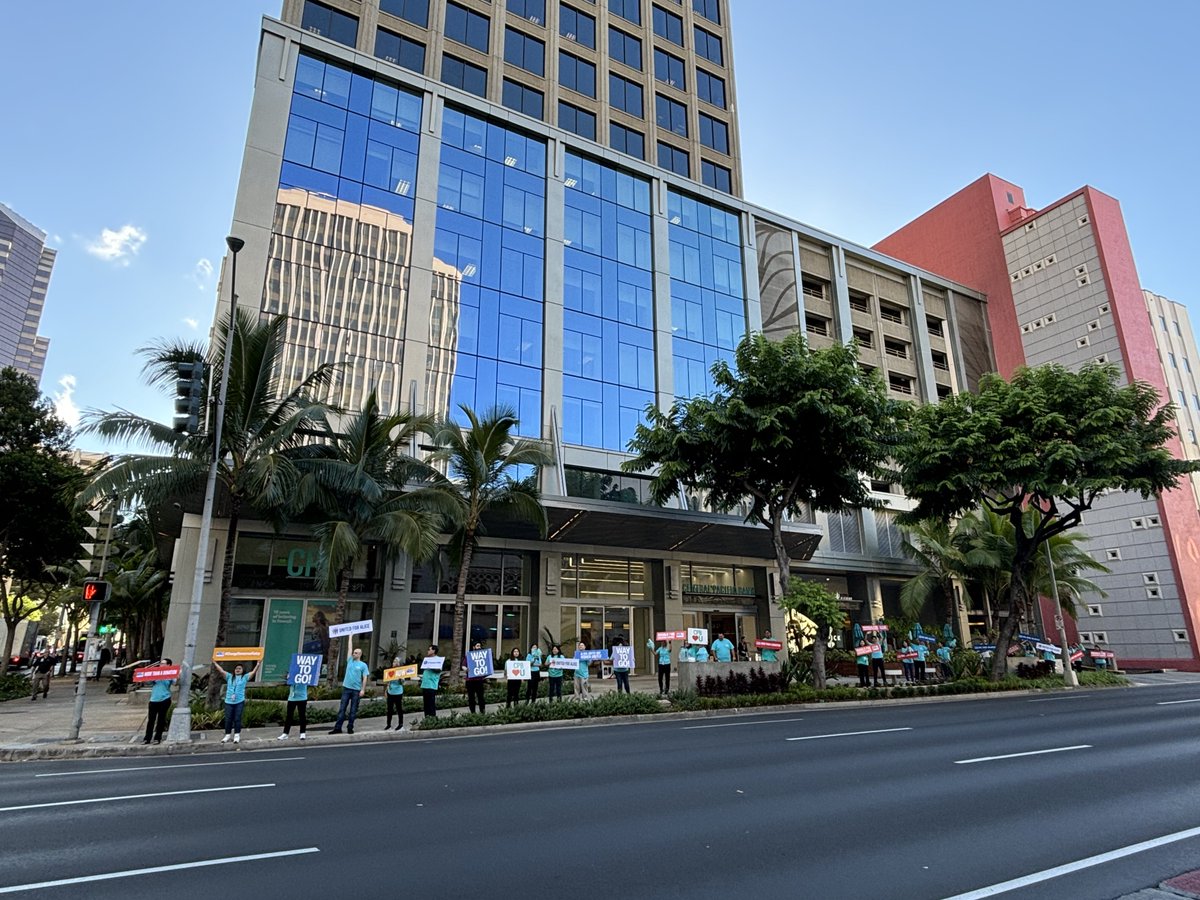 Central Pacific Bank (@cpbhawaii) on Twitter photo Did you catch us sign-waving downtown this morning?
What an incredible start to the <a href="/alohaunitedway/">Aloha United Way</a> Workplace Giving Campaign! Mahalo to all our amazing employees who lined King Street. Your support is truly appreciated! ππ
Member FDIC Did you catch us sign-waving downtown this morning?
What an incredible start to the <a href="/alohaunitedway/">Aloha United Way</a> Workplace Giving Campaign! Mahalo to all our amazing employees who lined King Street. Your support is truly appreciated! ππ
Member FDIC