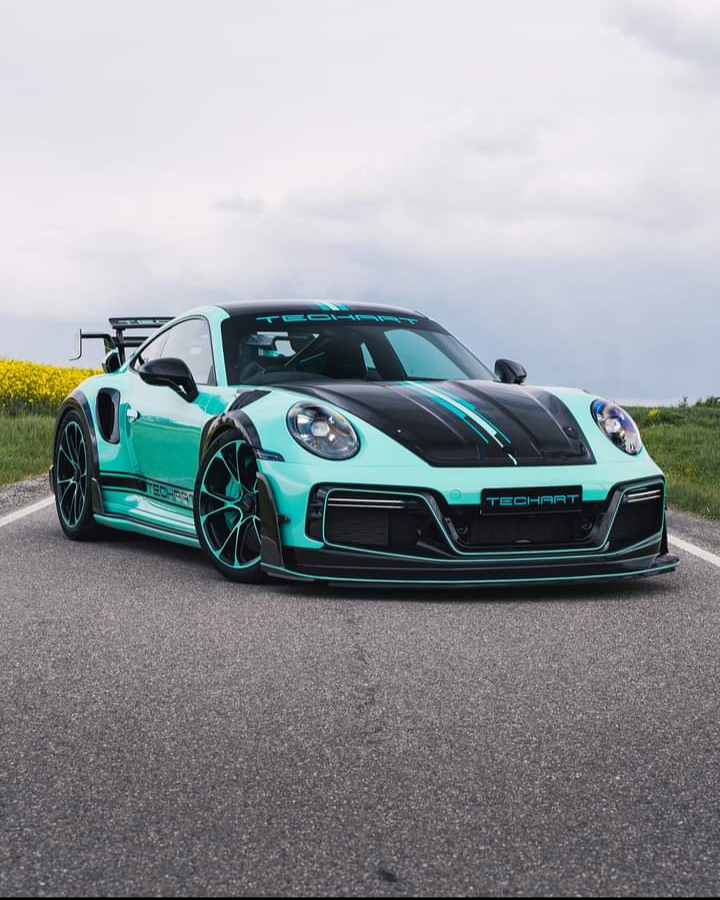 Oscarol95842891's tweet photo. #Porsche 🔥🥂 https://t.co/uaGXdtn9VE