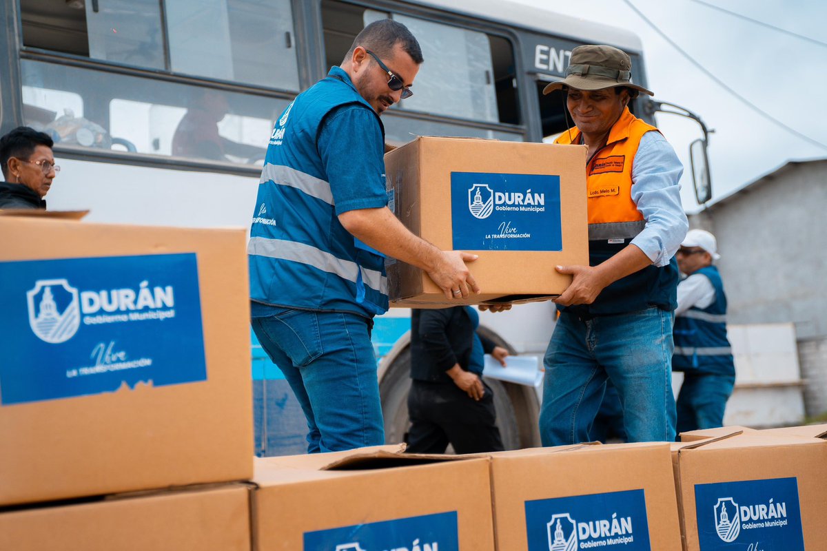 CHONILLOec's tweet photo. Llevar atención oportuna y de calidad a cada rincón de Durán ha sido siempre una prioridad.

Por eso, en el recinto La Unión, entregamos más de 200 kits. De esta manera, fortalecemos la alimentación de los grupos más necesitados y avanzamos hacia un Durán más equitativo, acorde a las recomendaciones del Plan de Convivencia Pacífica y Gobernanza Ciudadana.

#EsDuránEsEcuador