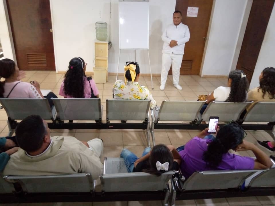 Sociales tweet media