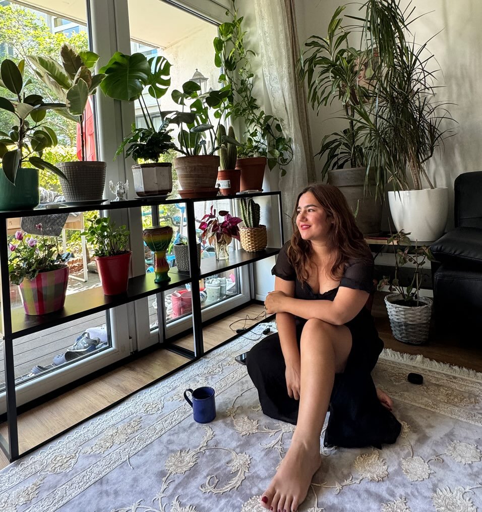 امی شورته هم بیکش دور انداز بلک طالبان گم شود؟