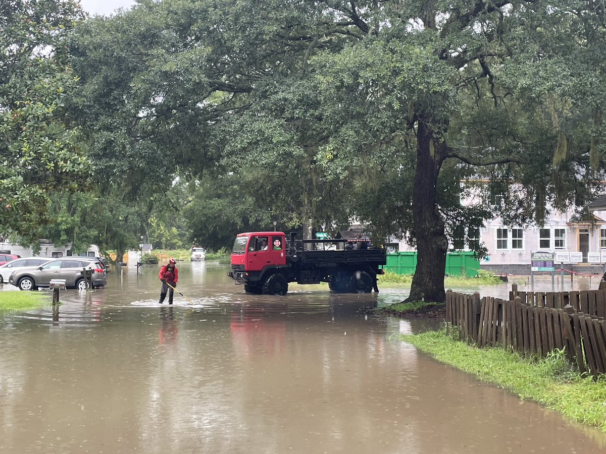 Summerville Fire Rescue’s Swift Water Rescue team is responding to our citizens who have become stranded on the roadways and in their homes.  Please listen to updates and recommendations from officials to minimize risk of becoming a water rescue call.      #turnarounddontdrown