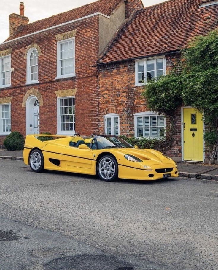 ItaliAuto's tweet photo. #Ferrari 🇮🇹 F50  👌 https://t.co/ipni3RJZwO