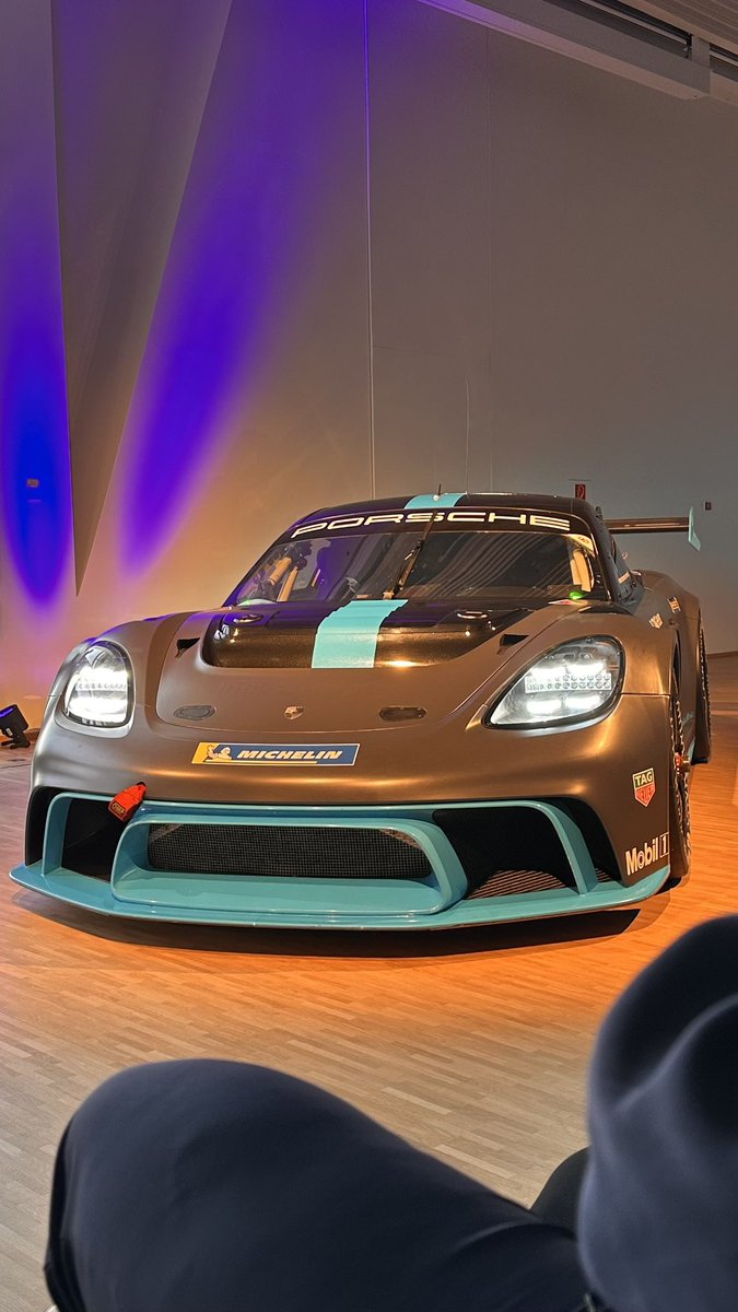 GT4 e-Performance stuff today 👀