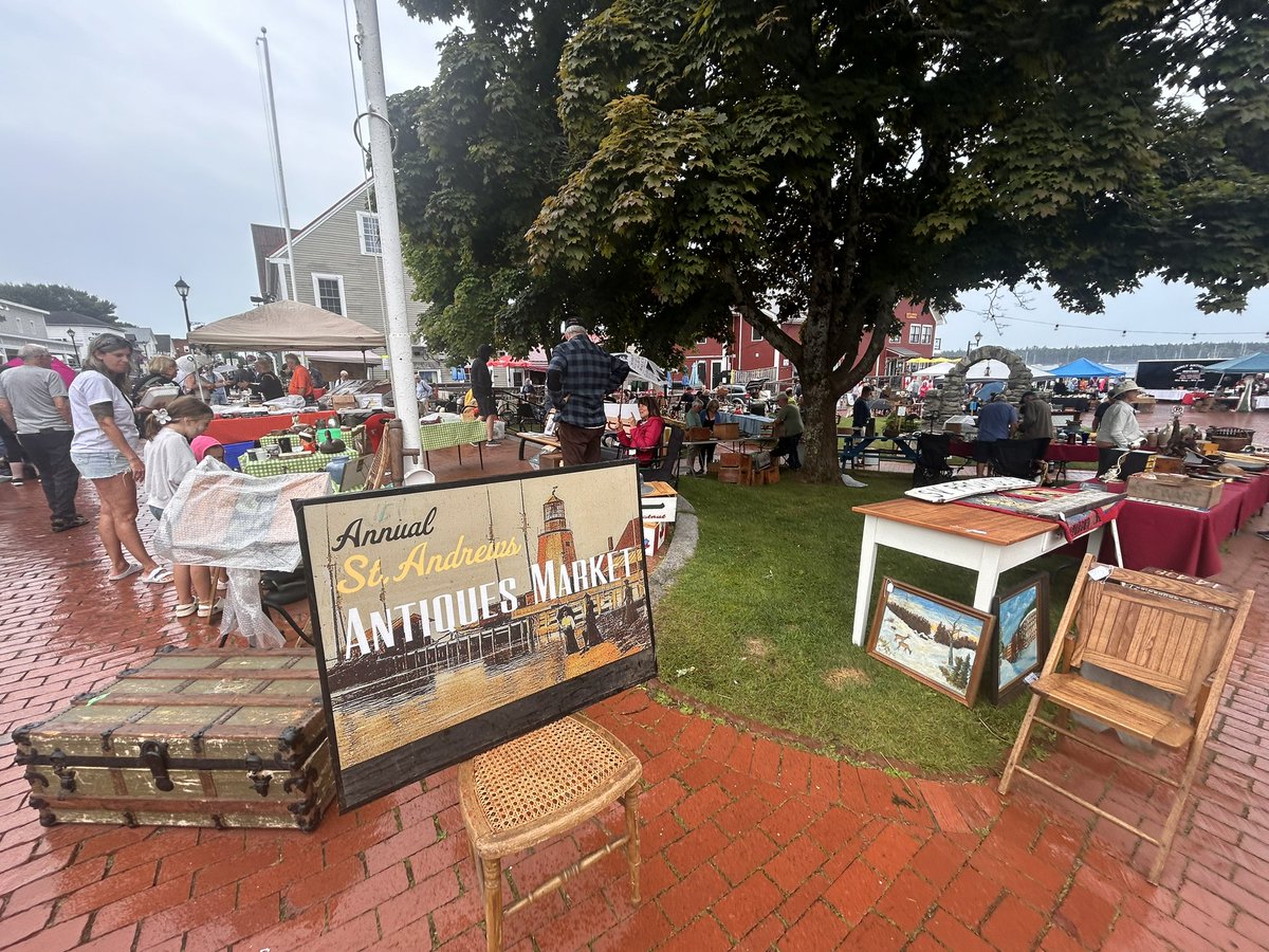 Over the weekend, the annual antique market was held in Saint Andrews. #nbantiques #saintandrewsbythesea