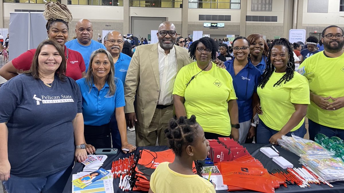 NeighborsFCU's tweet photo. We loved taking part in East Baton Rouge's annual Back to School Bash! Wishing all of the students, teachers, and parents a great start to the new school year. π¨βπ«π
#EBRParishSchools #BackToSchool #NeighborsFCU #BuildingRelationshipsThatMatter https://t.co/jveO2fqgir