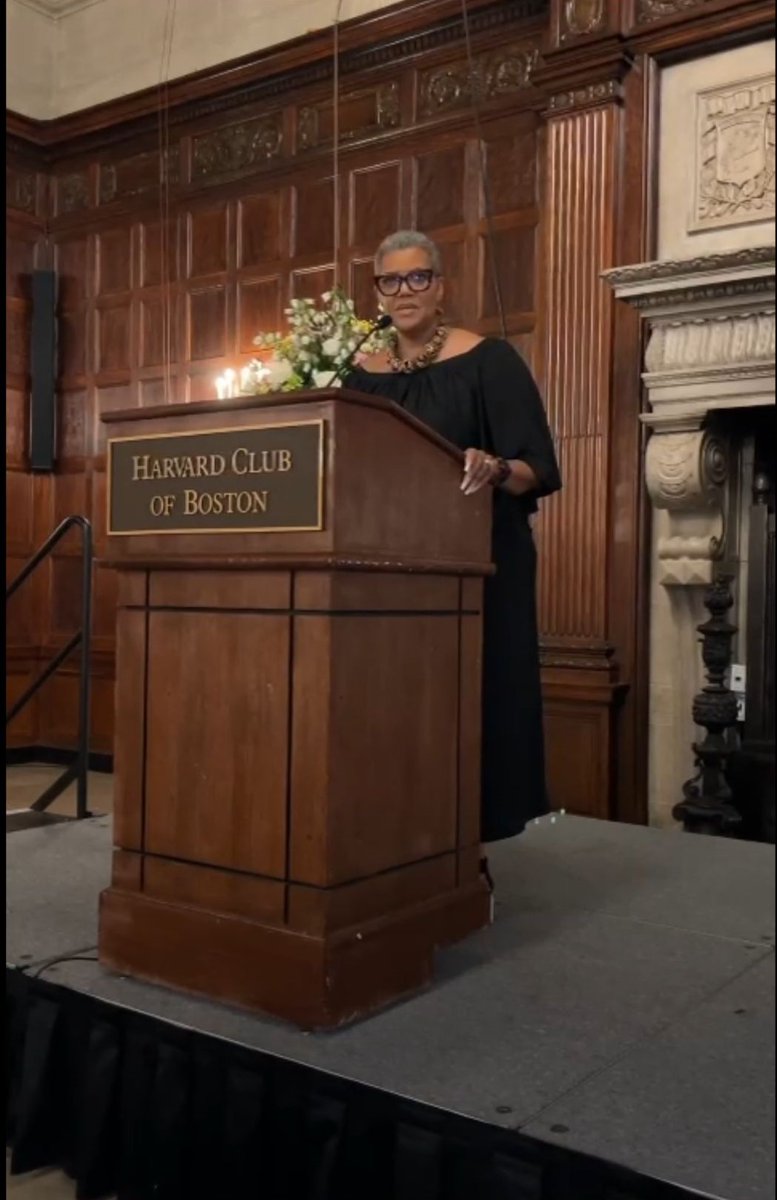 OUCAN congratulates our Board Chair Dr. Jacklyn Chisholm on her graduation from Harvard Business School earlier this month.
 
Chisholm was also elected as one of two speakers for the graduating class dinner held at the Harvard Club of Boston.