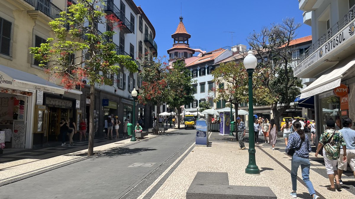 John Henry tweet media