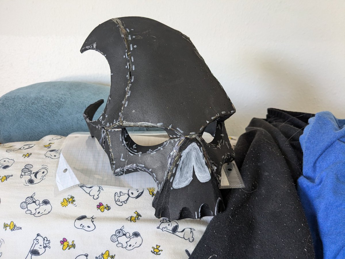 Captain_Rusz's tweet photo. Was going through my scrape pile and found an early version and a test prototype of the skull for my cosplay. https://t.co/hmkfX015iv