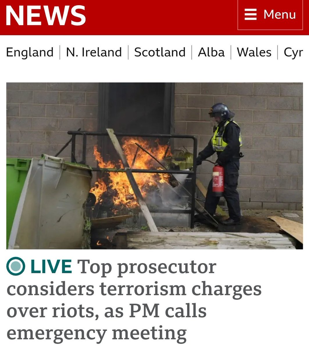 Heccles94's tweet photo. Far right terrorism should receive terrorism charges. 

RT if you agree. https://t.co/CHm9bU2xD3