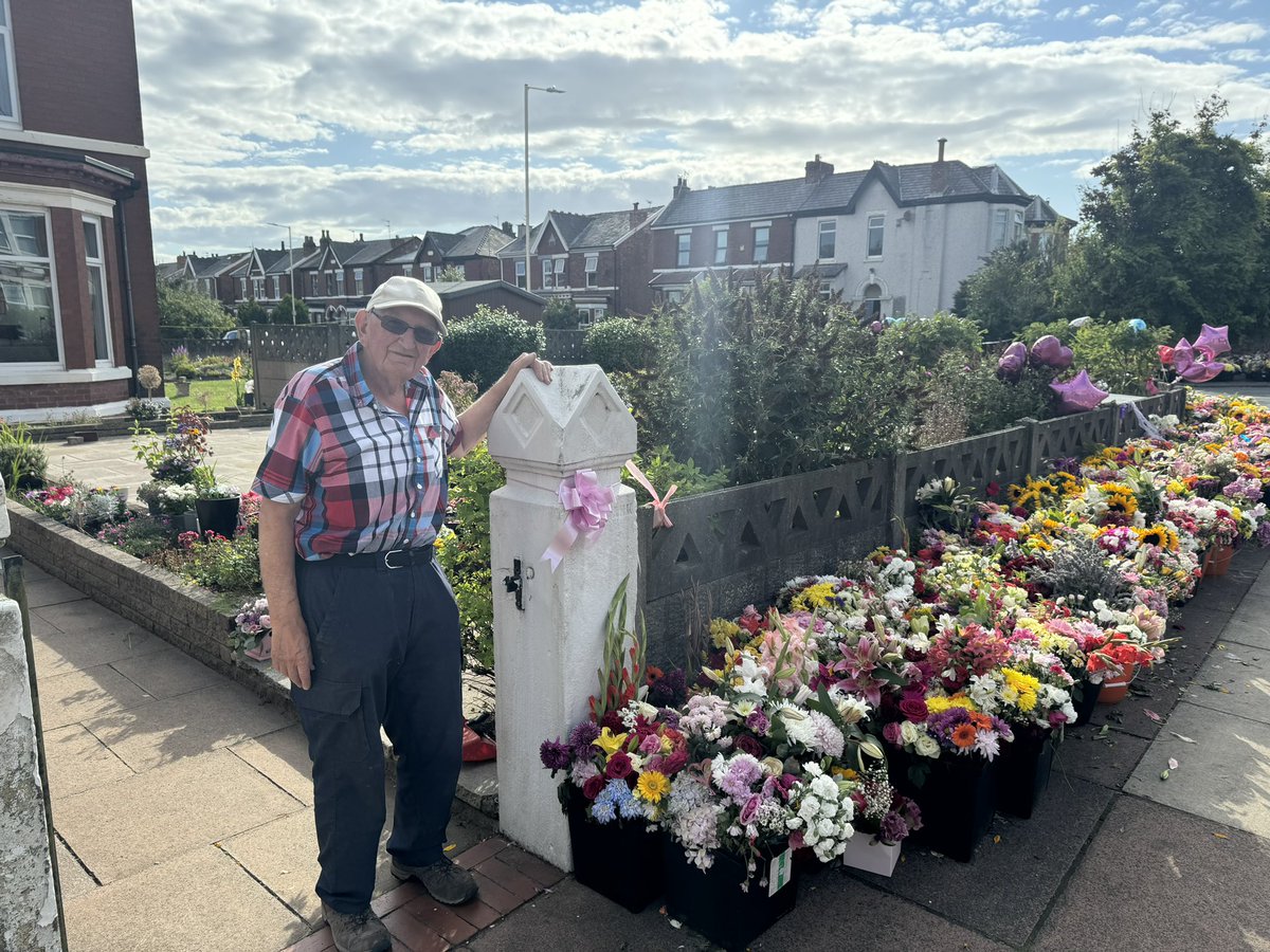 I just went to see Mike and Eva to see if they needed any help. They have been looking after the flowers and gifts left for Bebe, Alice and Elsie, watering the plants and taking the teddies inside when it’s raining. They are absolute treasures to the Southport community 🩷