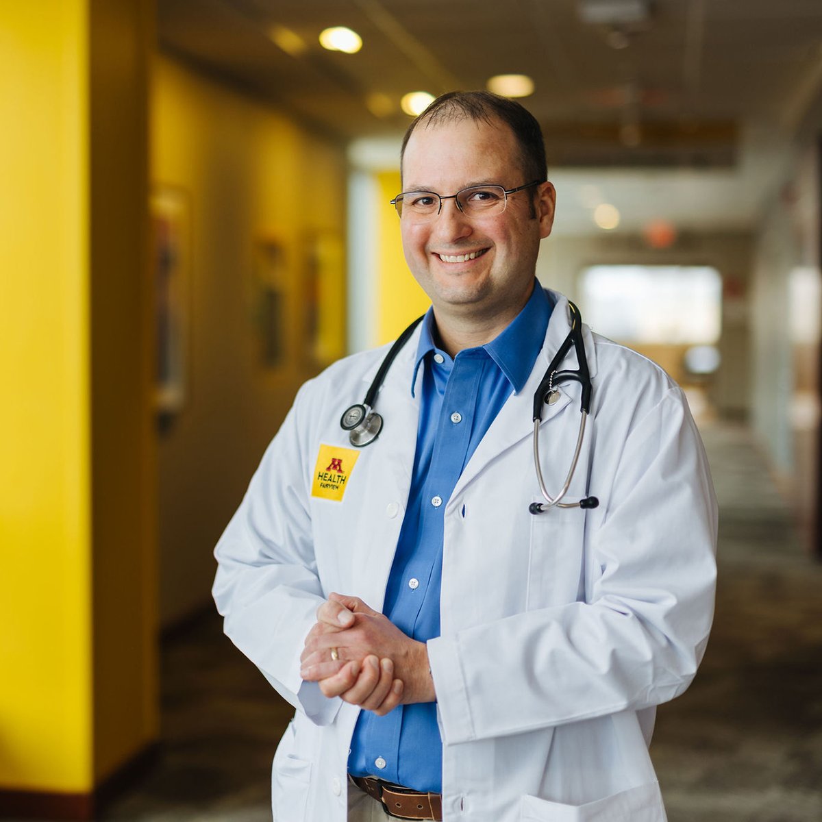 MHealthFairview's tweet photo. You’ve got your back-to-school shopping list. What about your back-to-school health checklist? Family medicine physician and @ISD477 health advisor @JeremyP_MD shares his top 10 tips for getting your child prepped for a healthy school year. ➡️ https://t.co/Mvh04W30yH https://t.co/LhTQ8qaMVM