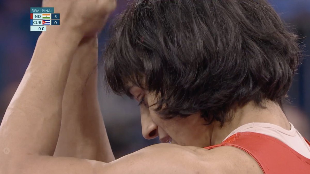 Trendulkar's tweet photo. Vinesh Phogat 🇮🇳 in the FINALS! 🥇🥈 https://t.co/SkcwNANHra