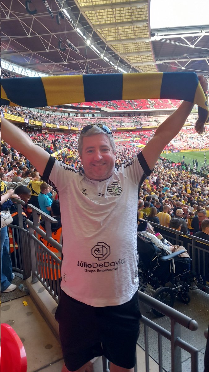 BeddingRobert's tweet photo. Dal Pozzo, você pode vem pra minha festa quando #Figueirense é campeão de Serie C. Tenho outro pra quando #FDPs cair pra C.
#FigueiraOxford #Avai #FFC #AFC #Novela https://t.co/le1WSA2njG