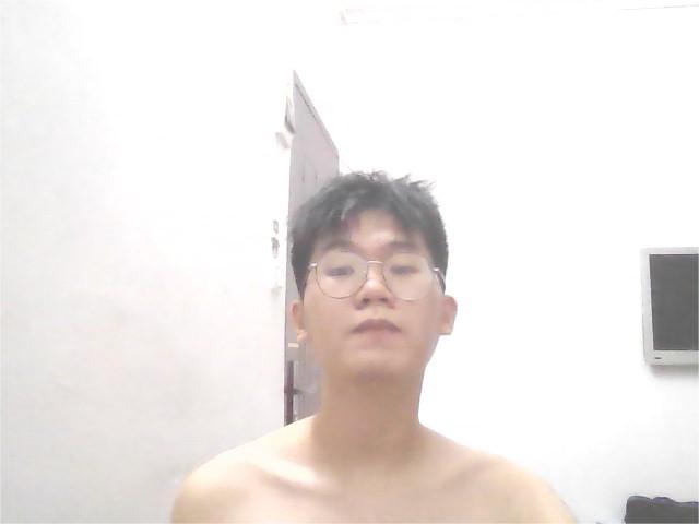 AhenWei's tweet photo. 毕业就成社会银啦 https://t.co/bNlUSoVkK5
