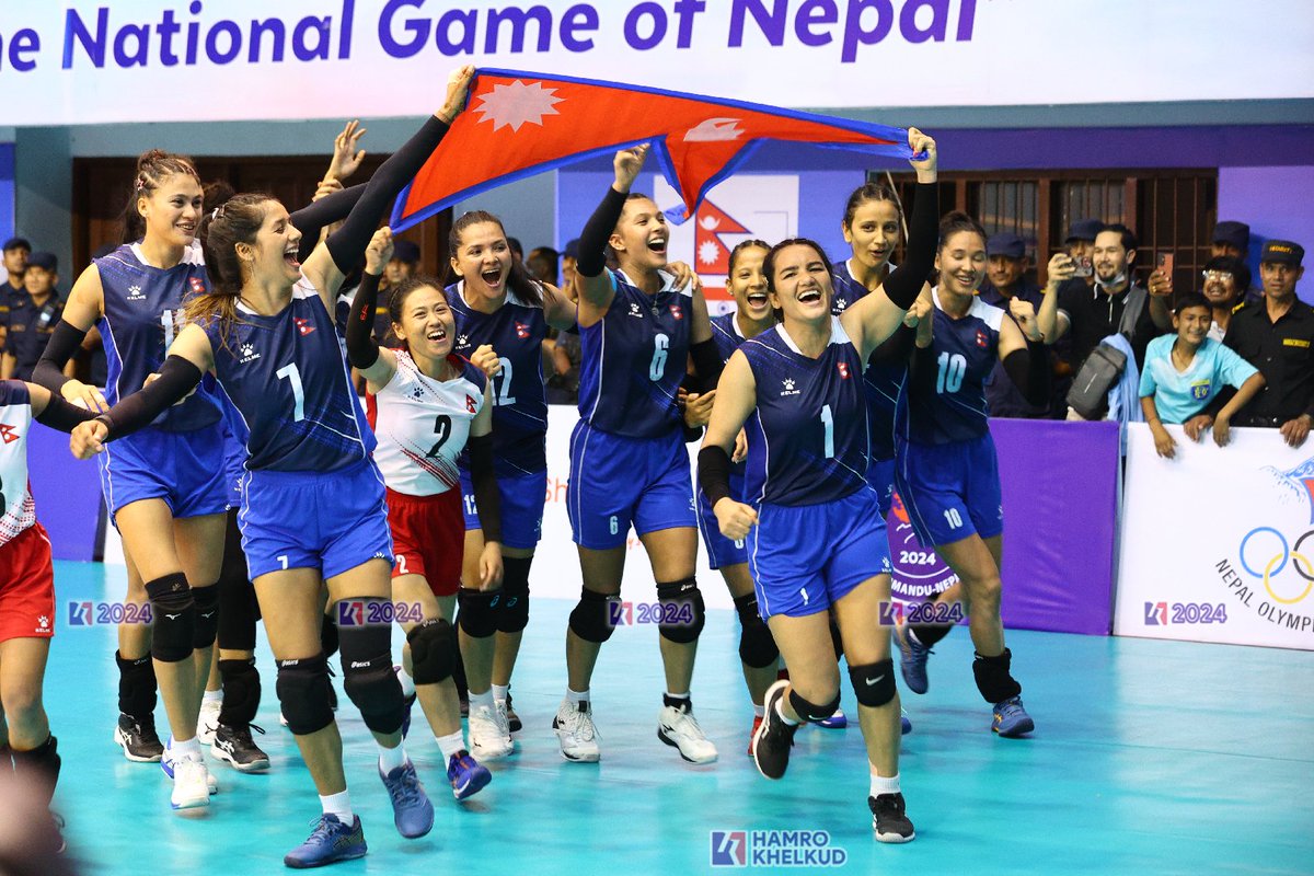 rcbnepal's tweet image. CONGRATULATIONS Team Nepal for the Finals of CAVA Women’s Nations League 2024!!!
It's Nepal Vs India Finals. One step away from the title. Let's go Ladies!!!
Pic Credits: @HamroKhelkud
#volleyball #NationalGame #RCBNepal #RCBFCN