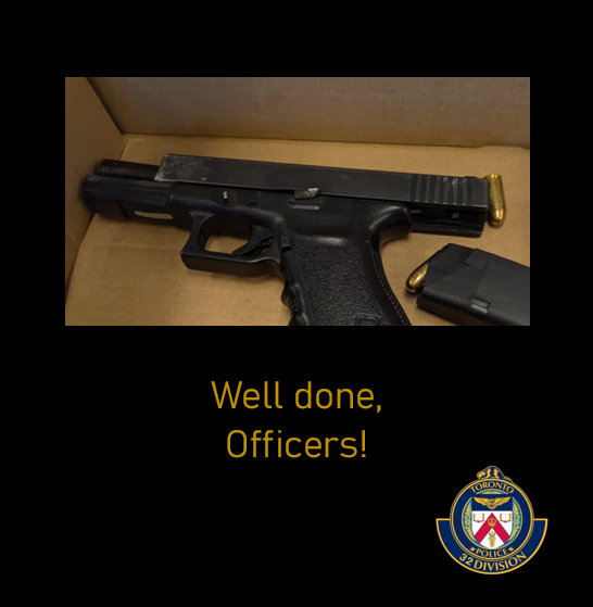TPS32Div's tweet photo. MAKING OUR STREETS SAFER- Toronto Police recovered a firearm after responding to sounds of gunfire in the Finch Ave. W. and Bathurst St. area on July 18 at 3.35 a.m. See the full article at: https://t.co/u9v0GxcUPy #anothergunoffthestreet #communitysafety #prideinpolicing https://t.co/WE7N2DWWrF