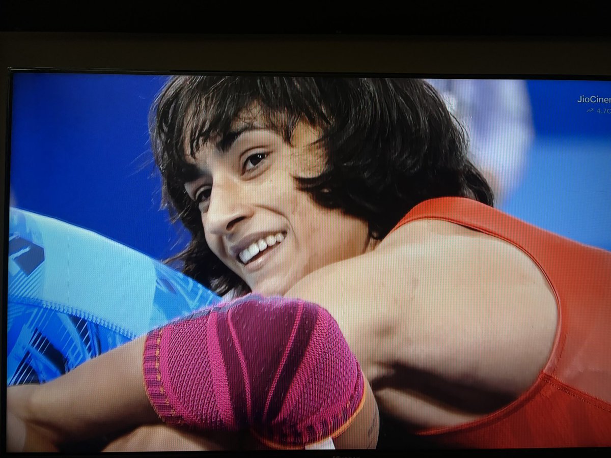 prasannak06's tweet photo. Vinesh Phogat  has done it! She’s the FIRST Indian woman to reach an Olympic wrestling final. A medal is assured for India. Let’s cheer her on to GOLD!
#vineshphogat #GOLD  #wrestling  #olympics  #Paris2024Olympic https://t.co/8s0z86bhh4