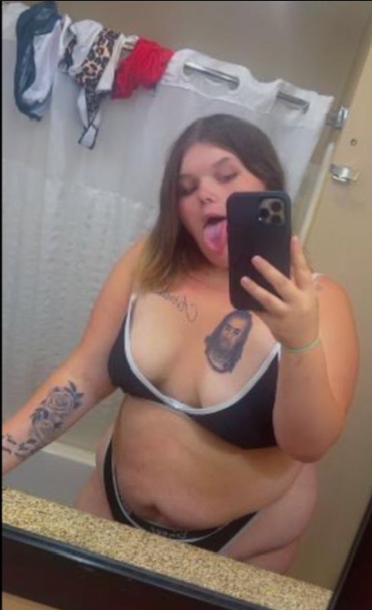 msgrazzzie1's tweet photo. Come shop  I need a content partner tooo🧁🍭 https://t.co/eBPIIUlEfW