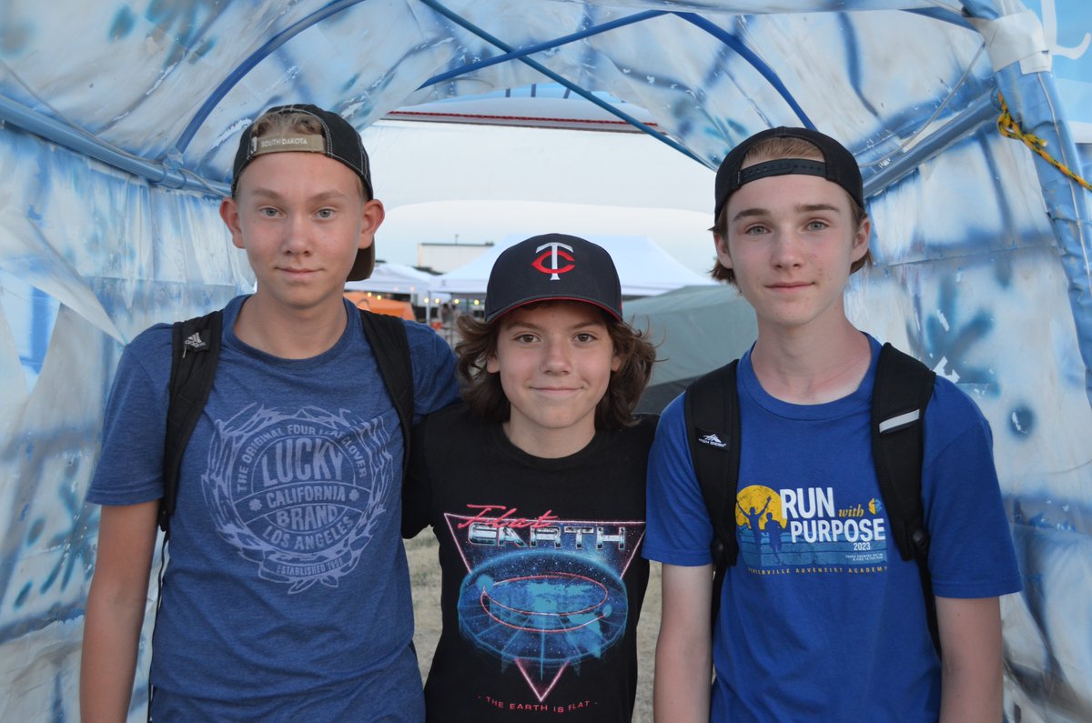 Visitor Magazine tweet media