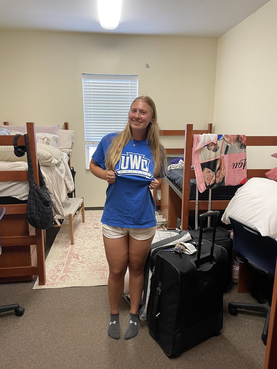 UWGWolvesVB's tweet photo. Our freshmen are officially moved in!! Ready to jump into preseason 🐺 https://t.co/tLR8nk1FQd