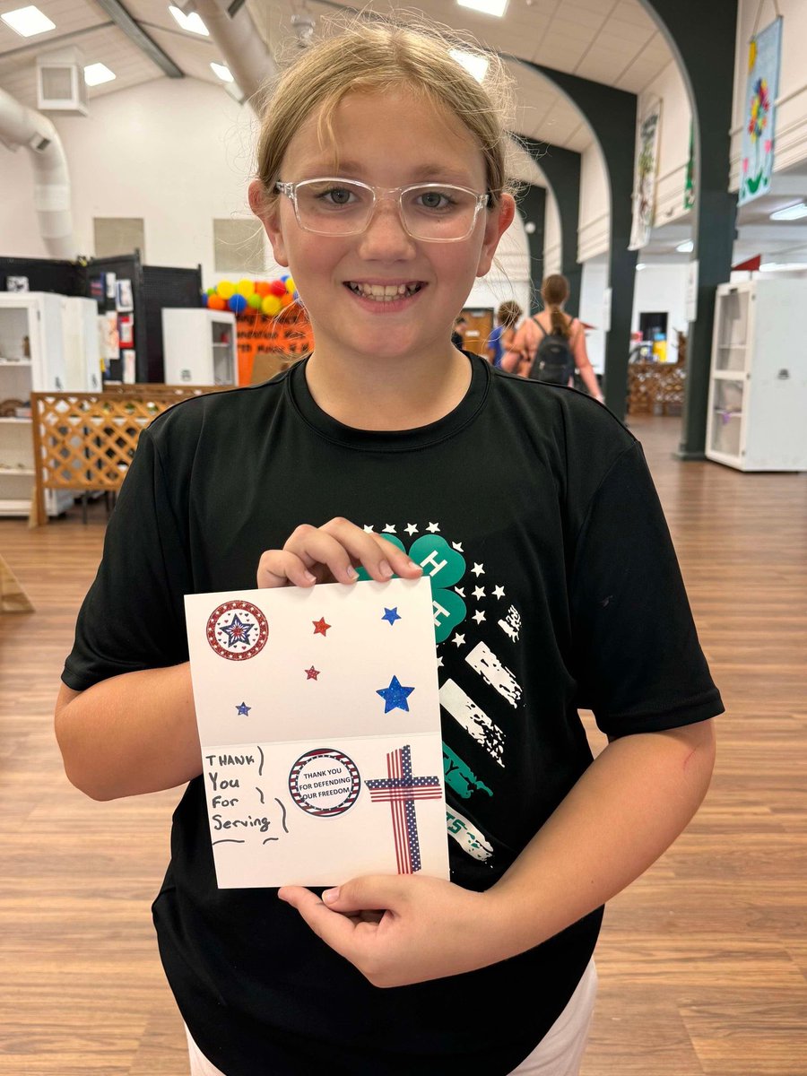 BeAmazing2day's tweet image. Members of The Marathon County 4-H Kids Summer Camp used Be Amazing funds to purchase card making to make cards for veterans going on an Honor Flight. They also set up a booth one afternoon at the Wisconsin Valley Fair, and fairgoers and other 4-Hers were able to make cards too.