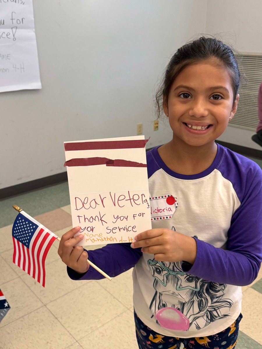 BeAmazing2day's tweet image. Members of The Marathon County 4-H Kids Summer Camp used Be Amazing funds to purchase card making to make cards for veterans going on an Honor Flight. They also set up a booth one afternoon at the Wisconsin Valley Fair, and fairgoers and other 4-Hers were able to make cards too.