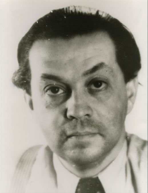 lbinyc's tweet photo. In 1939, artist #SamsonSchames was interned in the UK due to his German origins while fleeing the Nazis. Rather than collapse under harsh conditions, Samson used whatever materials he could find to make art. Listen to his story in the newest episode of #Exile with
@PatinkinMandy https://t.co/vLSma4IUrD