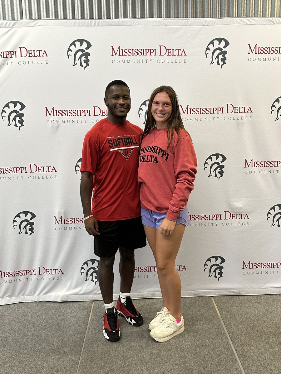 Ella Greenway 2026 (@ellagreenway26) on Twitter photo After an amazing visit today at <a href="/MSDeltaSB/">Mississippi Delta CC Softball</a> I am so very blessed to have received my first offer!! Thank you so much for having me <a href="/TreHobbs55/">Tre Hobbs, M.Ed</a>!! I really enjoyed learning about the program and touring campus!! ⚔️❤️⚔️ After an amazing visit today at <a href="/MSDeltaSB/">Mississippi Delta CC Softball</a> I am so very blessed to have received my first offer!! Thank you so much for having me <a href="/TreHobbs55/">Tre Hobbs, M.Ed</a>!! I really enjoyed learning about the program and touring campus!! ⚔️❤️⚔️