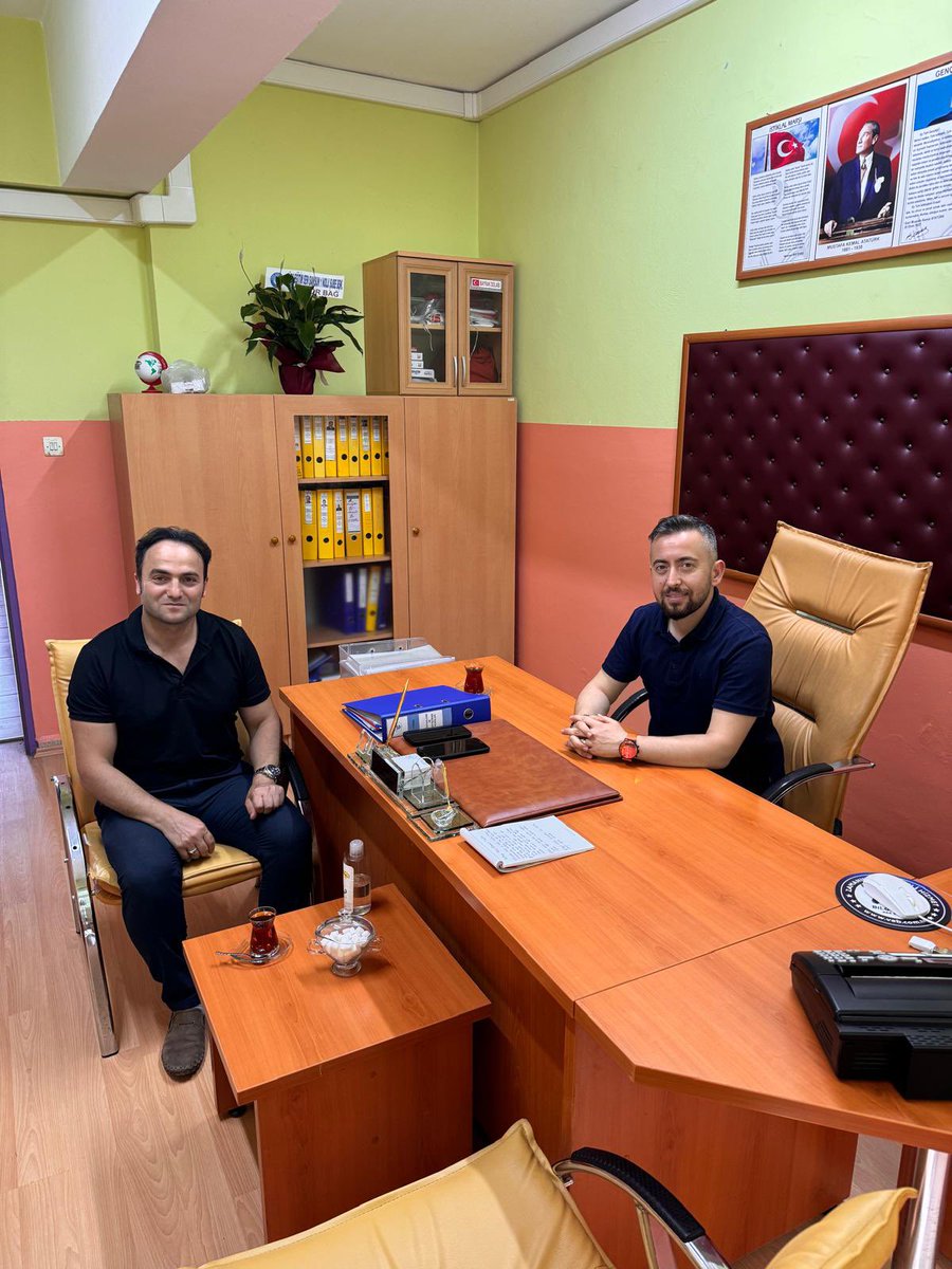 Canik Düzardıç İlkokulu Müdürü Sayın Sinan ŞİMŞEK, okulumuzda göreve başlayan okul müdürümüz Yusuf Ozan PISIL’a hayırlı olsun ziyaretinde bulunarak kendisine başarılar diledi. Kendisine nazik ziyaretleri için teşekkür ediyoruz.
<a href="/CanikDuzardic/">🇹🇷Samsun Canik Düzardıç İlkokulu🇹🇷</a> <a href="/ozanpsl55/">Yuͧsuͧf Ozaͣn PISIL</a> <a href="/ilkadimilce_mem/">İlkadım İlçe Milli Eğitim Müdürlüğü</a>