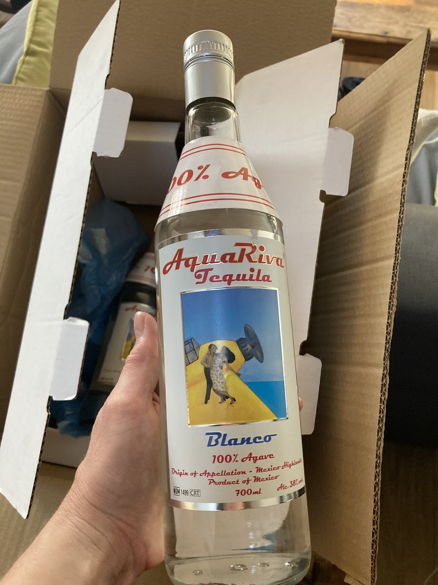 Oh yes! Summer has well and truly arrived! Thank you <a href="/cleorocos1/">cleo rocos</a> for creating this beyond delicious summer nectar <a href="/AquaRivatequila/">AquaRivaTequila & Handmade Cocktails</a> ❤️🍸❤️