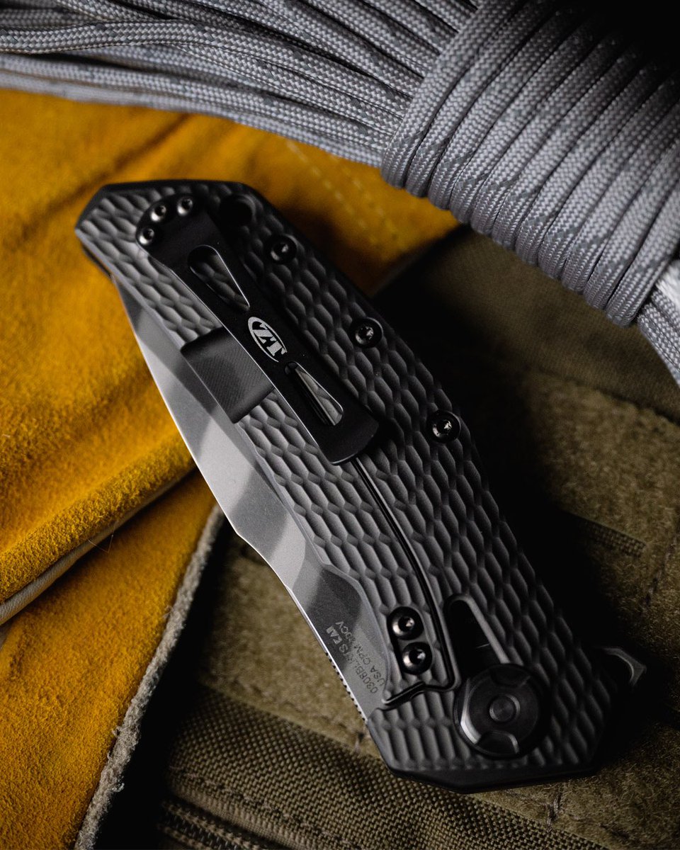 ZTKnives's tweet photo. Tiger stripes add that classic ZT look to the overbuilt 0308BLKTS! Experience the toughest cutting tasks with one of our largest and strongest folders 💪
https://t.co/gdlTvYTAOg
#ZT0308BLKTS #ZTOriginal #ExperienceIt #MadeInUSA https://t.co/Ets8P5lzsT