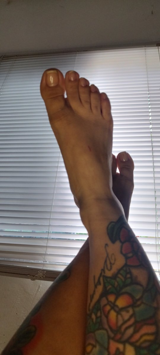 mandirafeet's tweet photo. https://t.co/aQnEvCPMZO #podolatria #footfethis #latina https://t.co/kie2VpXbMm