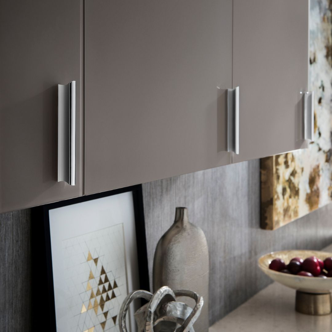 TopKnobs's tweet photo. Can’t decide on a certain finish or style of hardware? Don’t sweat it!😅

With Top Knobs’ free sample program, you can request up to 5 knobs or pulls you like on the #TopKnobs website, to see how they fit in your home, before making your final purchase!  

https://t.co/SFkjuvLhjJ https://t.co/ss8qoHI0hq