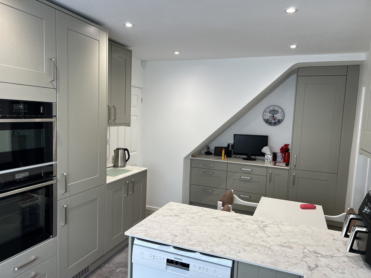 CarpentryWilson's tweet photo. Wickes flat pack kitchen built and installed! #rwilsoncarpentry https://t.co/IzyNInTl00