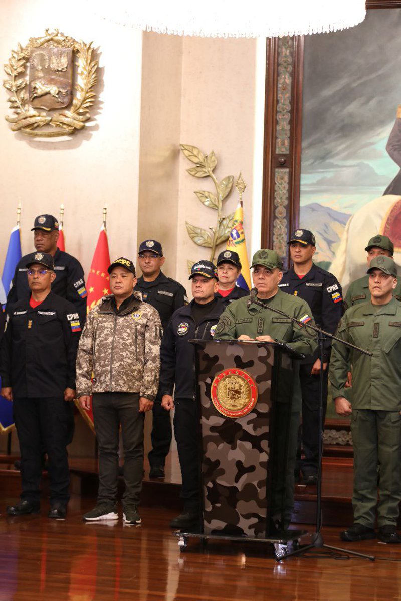 📣 #IMPORTANTE 📄Comunicado Oficial por parte del ciudadano GJ Vladímir Padrino López en unión Militar-Policial, en rechazo a planteamientos apátridas difundidos por la ultraderecha venezolana. 🇻🇪