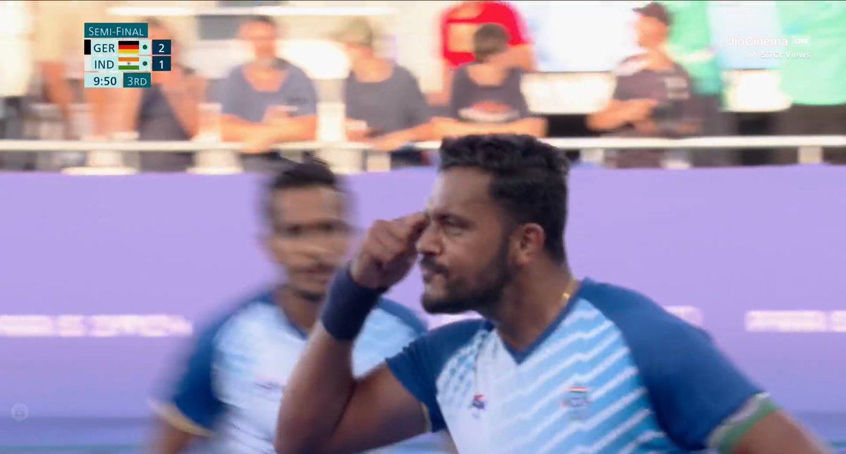TheKhelIndia's tweet photo. 🇮🇳 INDIA 2️⃣ - 2️⃣ GERMANY 🇩🇪

 India scored the Equalizer, C'mon Team India..!!!! https://t.co/sBxko8xIpQ