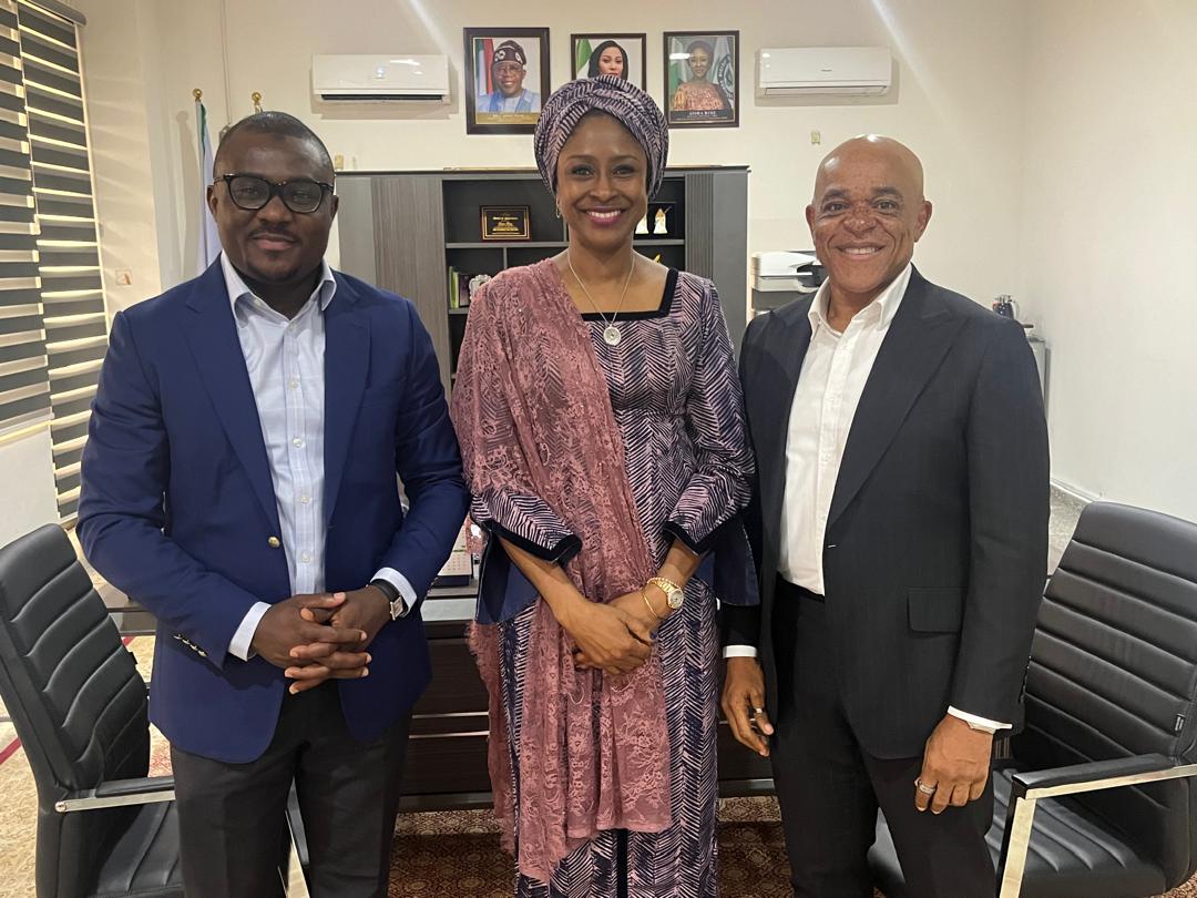 ng_clearing's tweet photo. Today in Abuja, our CEO @vaiper66 met with NIPC's Aisha Rimi and FRCN's Dr. Rabiu Olowo. These key meetings with Nigeria's investment and regulatory leaders underscore our commitment to growth and compliance. Excited for future collaborations! https://t.co/8iJycRWSUS