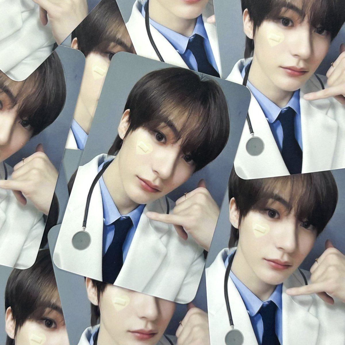 you can hit my phone 24 hours 7 days
ถ้าคิดถึงแค่ให้เธอโทร monday to the sunday
.. 📲💭🤪 ..