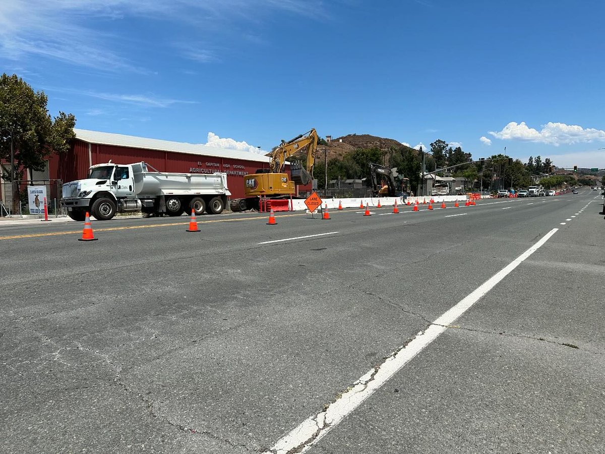 EastCountyAWP's tweet photo. REMINDER: Expect temporary traffic control with lane closures next to El Capitan High School in #Lakeside. We expect to be in this area for the next few weeks for purified water pipeline installation. Please plan for additional traveling time on Mapleview &amp; Ashwood Streets. https://t.co/G7sduYFhve