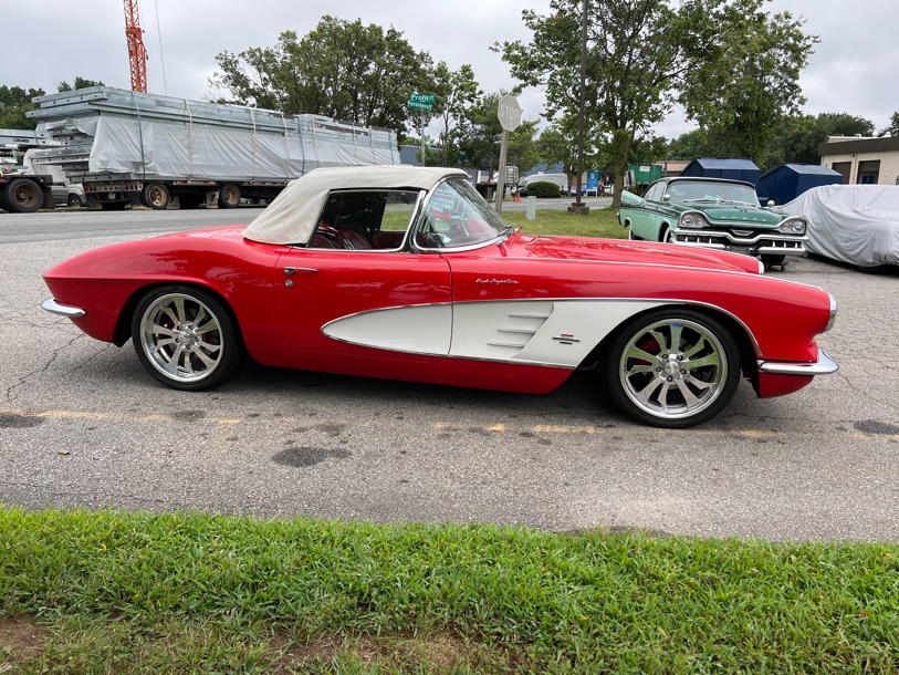 BlackWolfAuto's tweet photo. At Black Wolf, we recently restored this 1961 Chevy Corvette. How did we do? #Car #cars #classiccar #classiccars #restoration #corvette #chevy #chevrolet #1960s #60s #blackwolfauto https://t.co/oNobdAQw7w